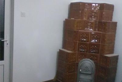 Casă cu 2 camere cu Teren 3 Mp în Onești - 1