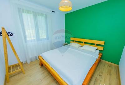 Casă cu 7 camere cu Teren 6370 Mp în Groși - 15