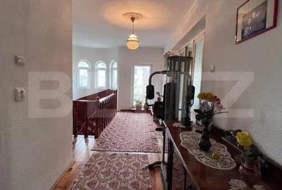 Casă cu 9 camere cu Teren 640 Mp în Central - 15