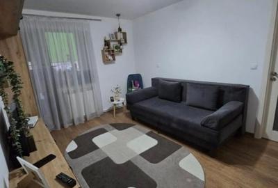 Apartament cu 2 camere semidecomandat, mobilat în Decebal - 8