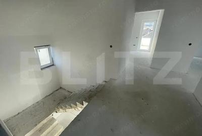 Casă cu 4 camere cu Teren 500 Mp în Unirea - 4