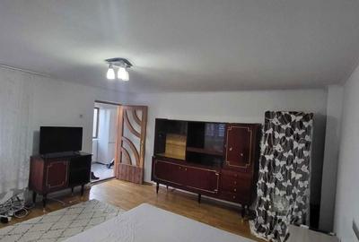 Casă cu 2 camere cu Teren 200 Mp în Central - 3