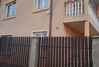 Casă cu 4 camere cu Teren 466 Mp în Central - 4