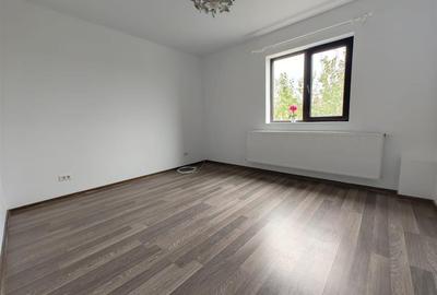 Duplex semimobilat - 3 camere - 200 mp teren - 10