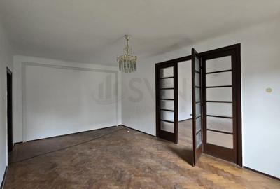 Apartament cu 4 camere circular în Banu Manta