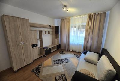 Apartament cu 3 camere decomandat, mobilat în Gemenii - 3