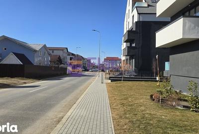 Teren de 978 mp, în Tractorul