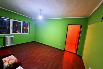 Apartament cu 2 camere semidecomandat în Rogerius