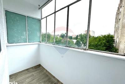 Apartament cu 3 camere decomandat în Decebal - 16