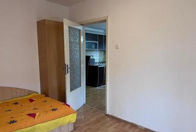 Apartament 3 camere de inchiriat, zona Politia Municipiului, et 3 - 11