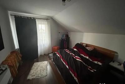 Casă cu 4 camere cu Teren 500 Mp în Malu Mare - 5
