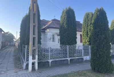 Casă cu 4 camere în Iernut - 4