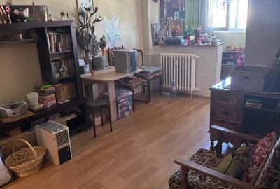 Garsonieră decomandată în Titan - 8