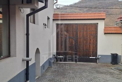 Casă complet renovată de vânzare în Amnaș - la doar 25 km de Sibiu! - 3