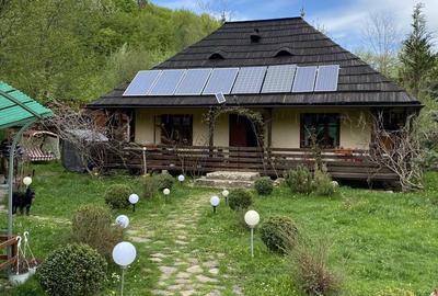 Casă cu 3 camere în Sucevița - 1