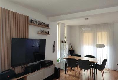 Casă cu 4 camere cu Teren 378 Mp în Blejoi - 3