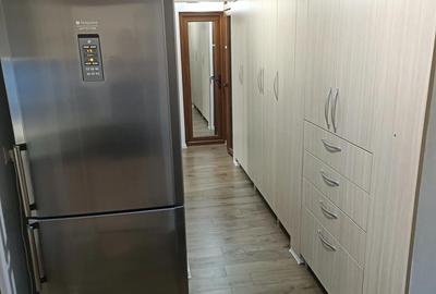 Apartament cu 3 camere decomandat în Micro 16 - 1
