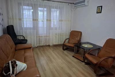 Apartament cu 3 camere semidecomandat în Central - 6