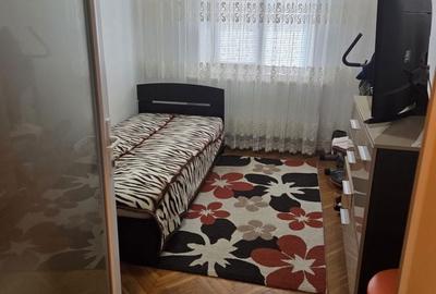 Apartament cu 4 camere decomandat în Zimnicea - 7