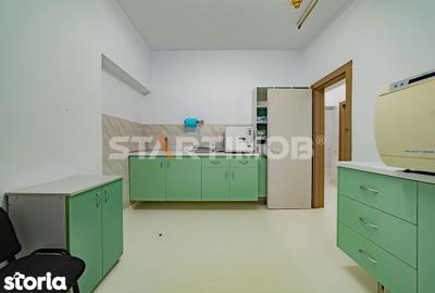 Spațiu comercial, de 115 mp, în Piața - 2