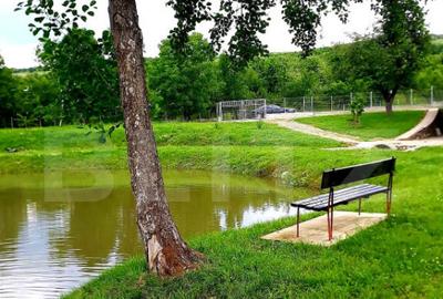 Casa cu 5 camere, 116 mp+teren 83 ari +lac de pesti, zona B - 2