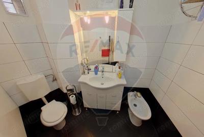 Apartament cu 4 camere decomandat în Central - 3