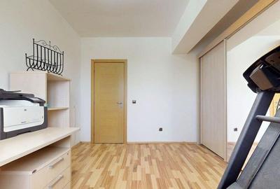 De vanzare apartament 3 camere, spa?ios, cu 2 balcoane ?... De vanzare apartament 3 camere, spa?ios, cu 2 balcoane ?... - 12