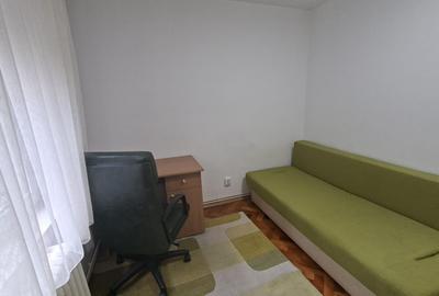 Apartament cu 4 camere decomandat, mobilat în 7 Noiembrie - 1