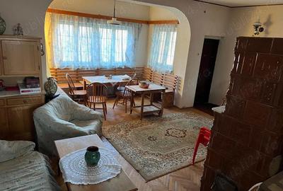 Casă cu 4 camere în Vărzaru - 5