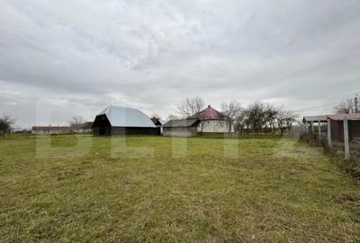 Casă cu 3 camere cu Teren 2050 Mp în Central - 12