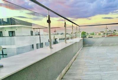 Penthouse superb, 3 camere, 2 bai, 75mp utili + 27 mp terasa - 1