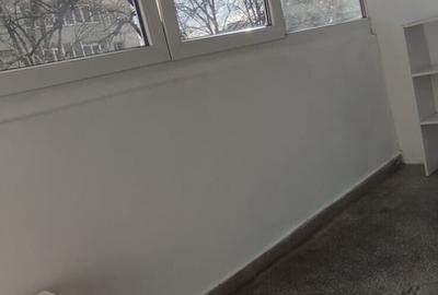 Apartament cu 2 camere semidecomandat în Titan - 1