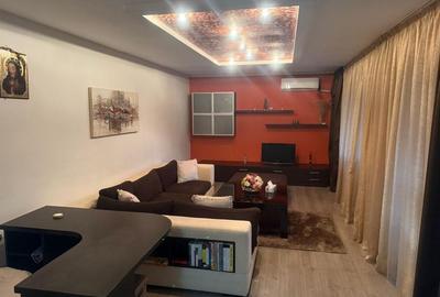 Apartament cu 3 camere decomandat în Babadag - 2