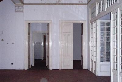 Casă cu 4 camere cu Teren 750 Mp în Central - 5