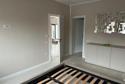 Casă cu 3 camere în Bujoreni - 1