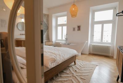Apartament cu 3 camere semidecomandat, mobilat în Central - 2