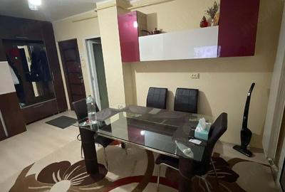 Apartament cu 2 camere decomandat în Plantelor - 2