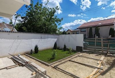 Casă individuală cu 4 camere cu Canalizare în Central - 2