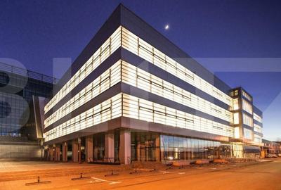 Spațiu comercial, de 1,500 mp, în Central - 2