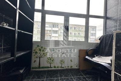 Apartament cu 3 camere, etajul 2, zona Sagului - 8