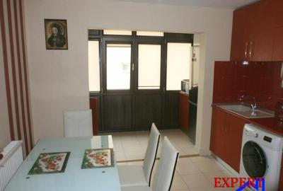 Apartament 2 camere decomandat de lux , zona Centrala - 2