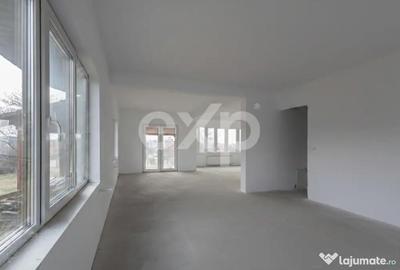 Casă cu 5 camere cu Teren 1553 Mp în Silagiu - 11