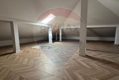 VANZARE Vila cu 4 camere in Pantelimon - 20