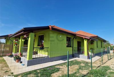 Casă cu 3 camere cu Teren 350 Mp în Borș - 5