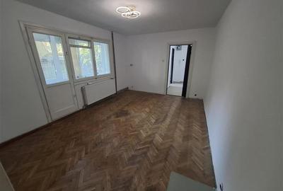 Gh Lazar- Favorit, 3 camere, parter cu centrala proprie - 24
