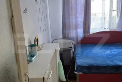 Apartament cu 3 camere decomandat în Micro 8