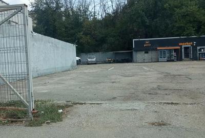 Inchiriere teren 1100 mp cu cladire si 2 garaje, Slatina (zona Oficiului de Cadastru) - 1