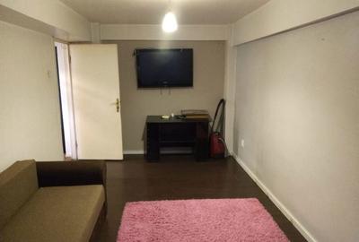 Apartament cu 2 camere decomandat în Exterior Vest - 3