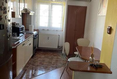 Apartament cu 2 camere semidecomandat în Eroii Revoluției