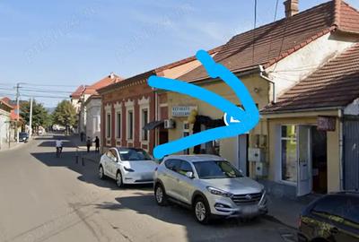 Spatiu comercial de inchiriat = Central= - 2